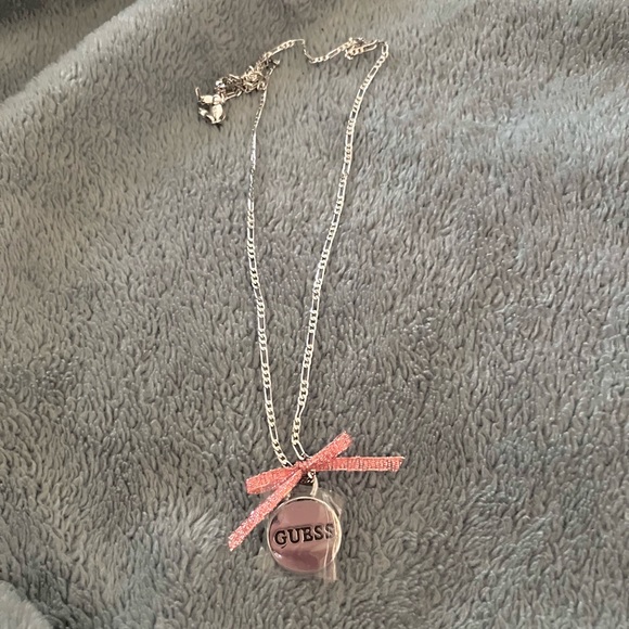 Guess Silver Sparkly Bow Necklace - Picture 1 of 2